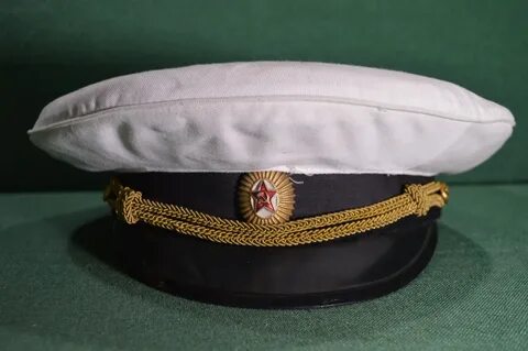 Белая фуражка