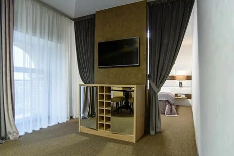 Aura kitchen bar монастырская ул 23б