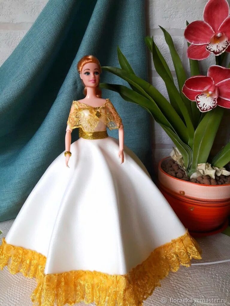 Кукла из изолона. Платье для куклы из фоамирана. платье для барби из фоамирана. платье из изолона для куклы. кукла светильник.