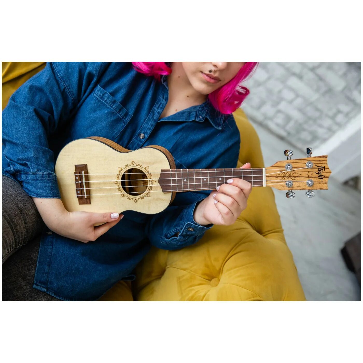 Самая лучшая укулеле. Укулеле гавайская гитара. Укулеле концерт. Укулеле-концерт martin romas mr-02. Как выбрать укулеле.