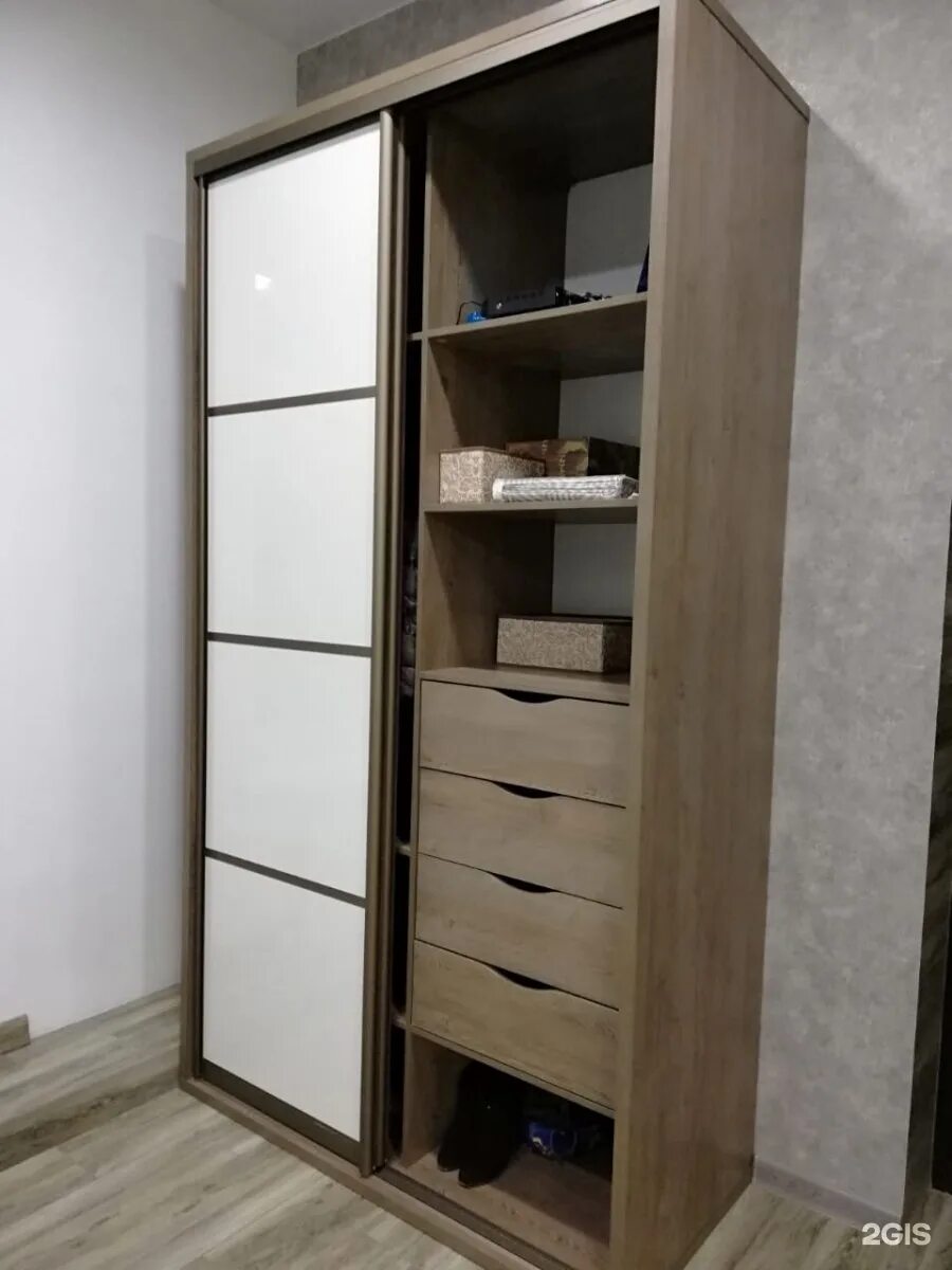 командор шкафы купе. двери купе зеркало с разделителями. шкафы самара.