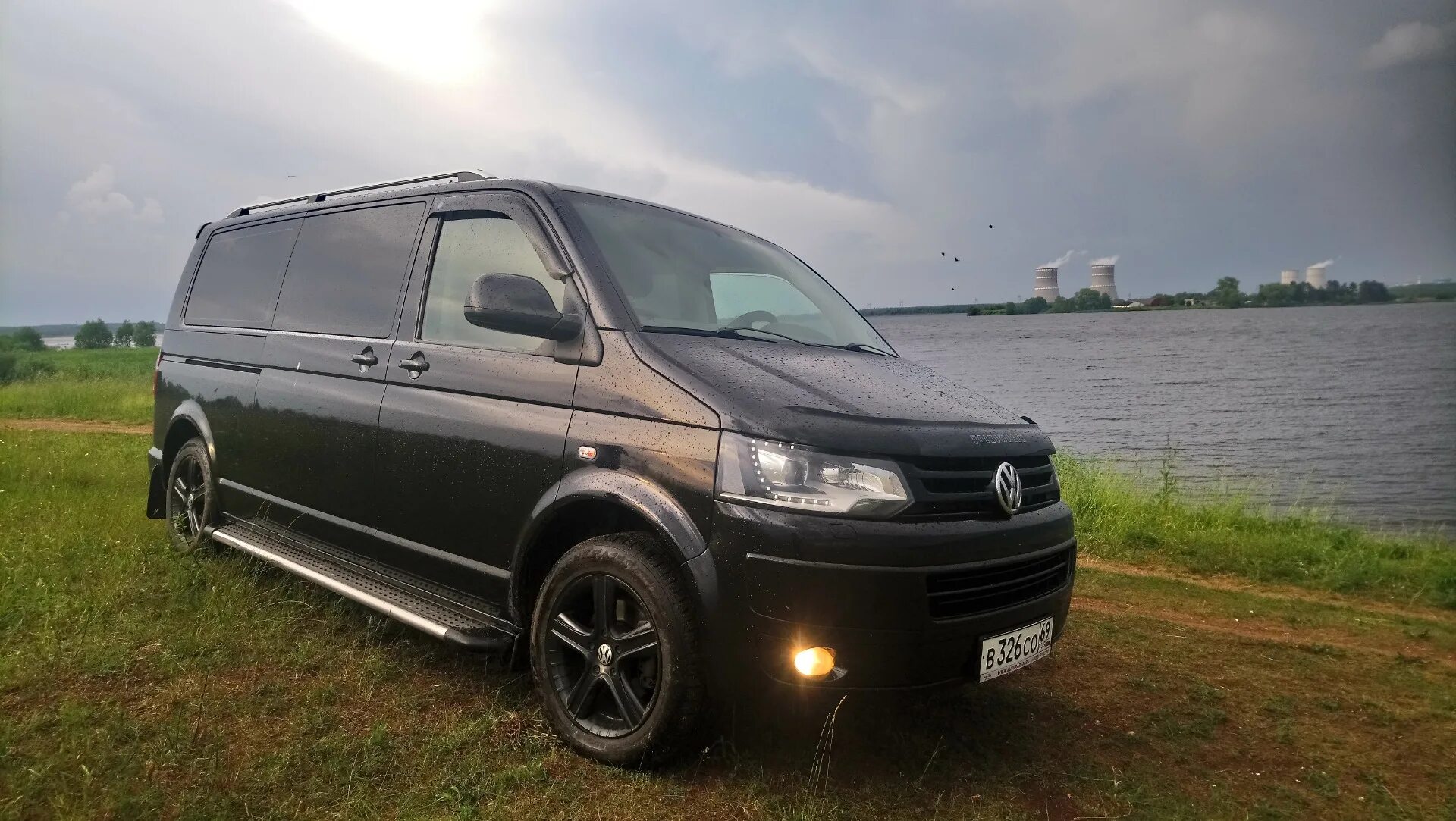 Куплю б у фольксваген каравелла. Volkswagen Caravelle long t5. Фольксваген Каравелла т5 Рестайлинг. VW Caravelle long t5 2013. Фольксваген Каравелла 2013.