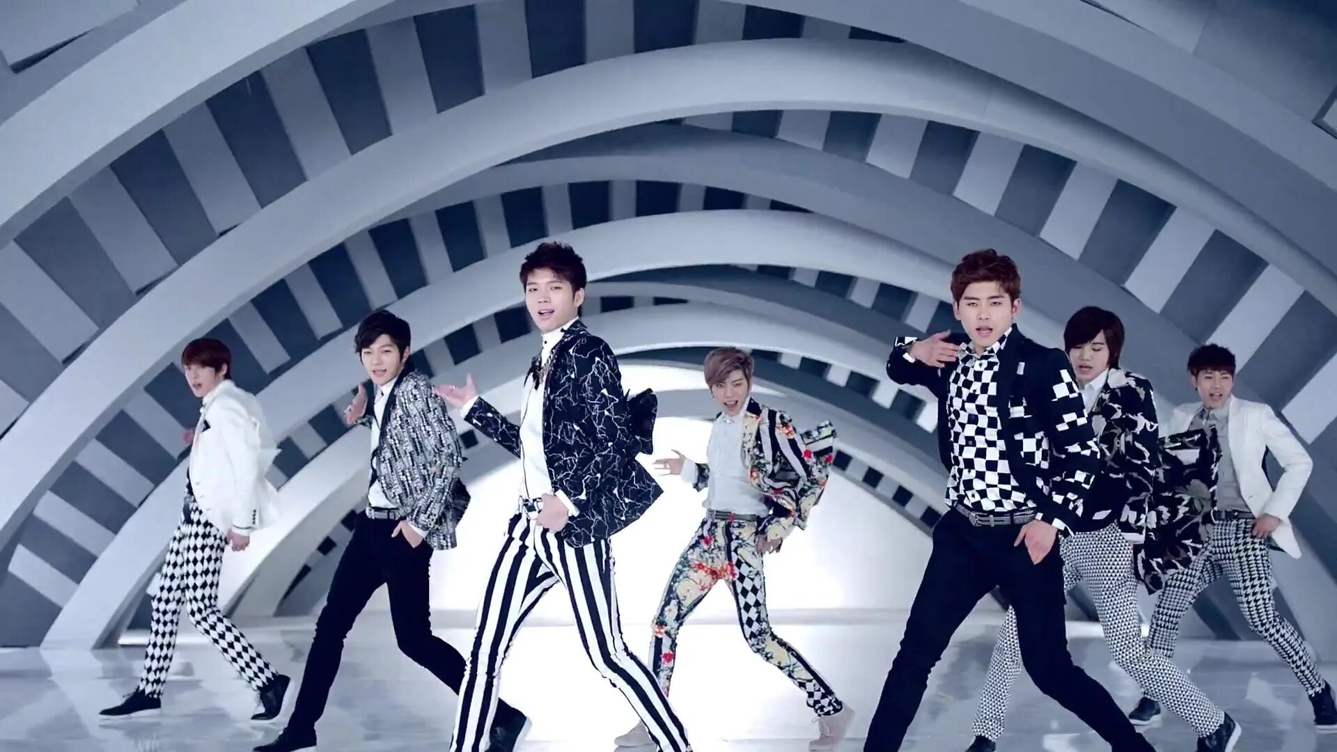 Infinite note. Корейская группа infinite клипы. k pop infinite в форме. группа инфинити кпоп дону. infinite jump фото.