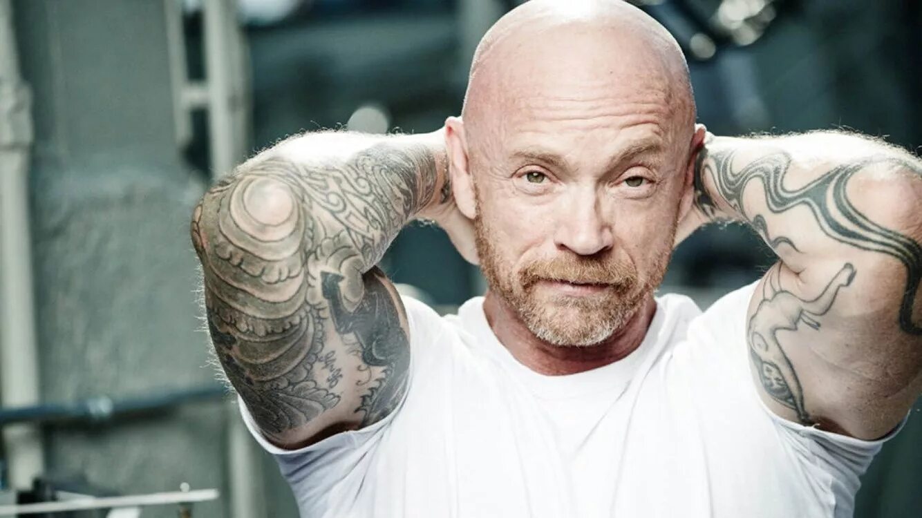 Бак энджел бак. Бак энджел до операции. Back angel. Бак энджел (buck angel) с членом. Бак энджел.