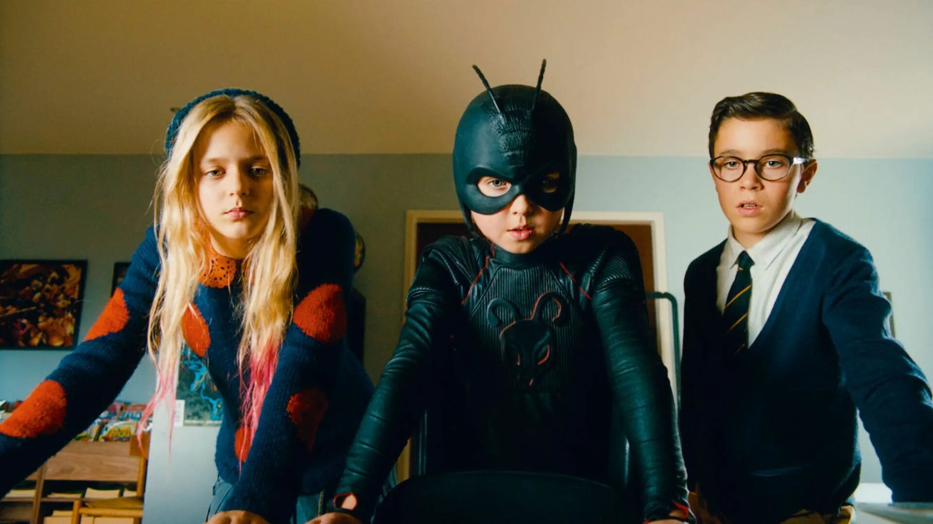 Фильм про детей супергероев в школе. Показывают свои способности в школе супергероев. Фильм показывают свои способности. Высший пилотаж фильм 2005. Показывают свои способности в школе супергероев.