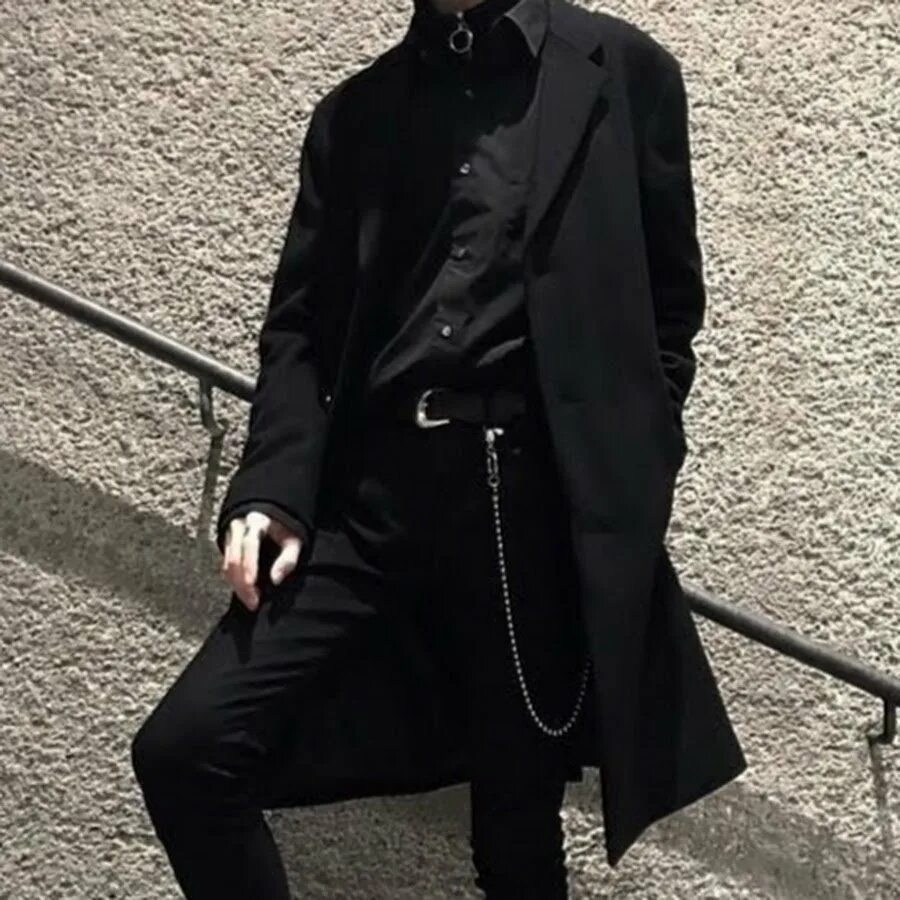 Блэк под. Тотал блэк кореан бойс. goth outfit грандж корейский парни. корейский грандж одежды для парней. грандж стиль мужской 2025 корея.