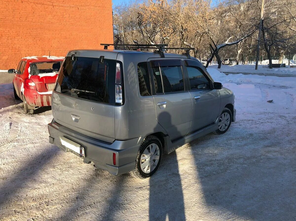 Ниссан куб зет 10. Nissan Cube 2002. Ниссан куб 2002 z10. Ниссан куб 10 кузов. Кузов Nissan Cube z10.