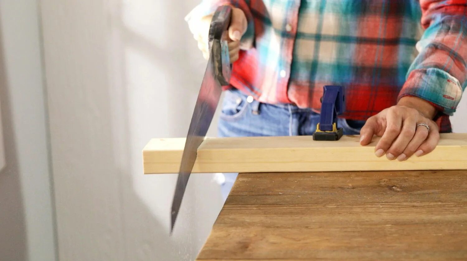 Needs to cut. Needs to cut. Столярка для детей. Работа в мастерской. Needs to cut.