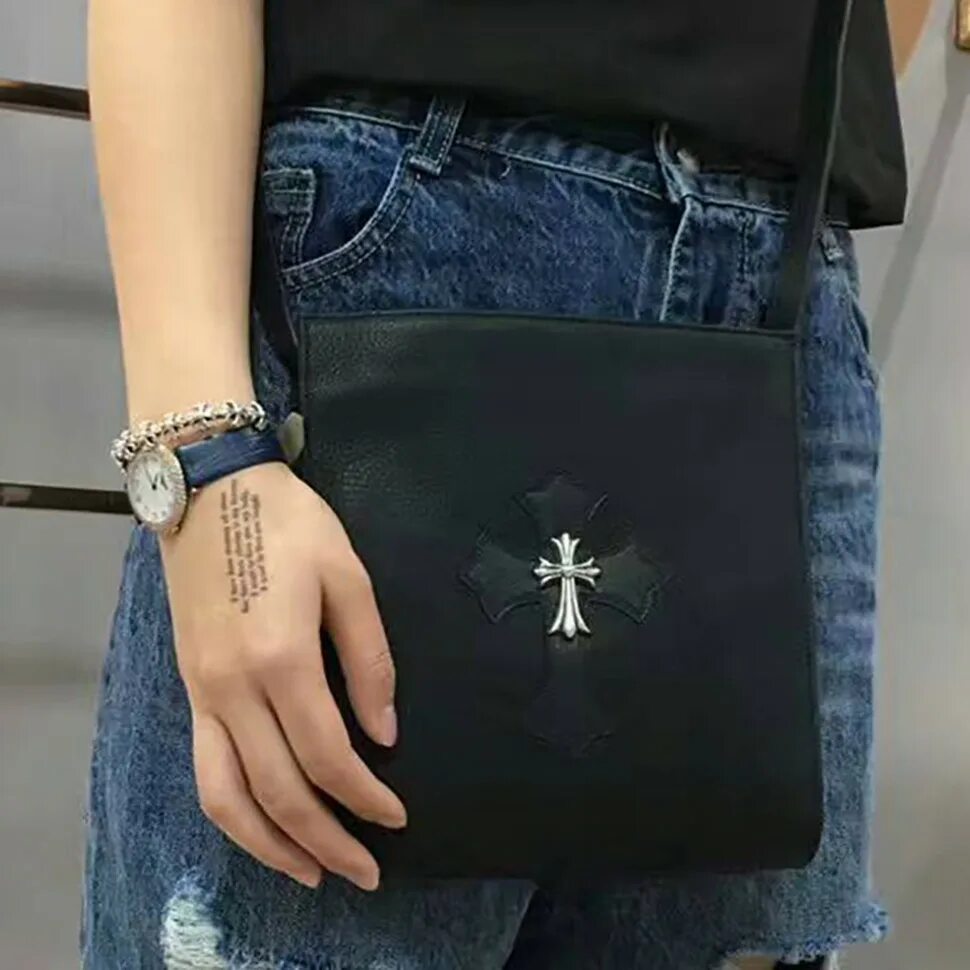 Джинсы chrome. Chrome hearts джинсы. Chrome hearts джинсы. Черные штаны кастом. Chrome hearts cross.