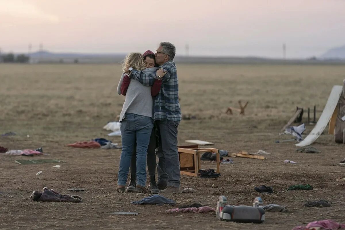 Мессия 2008. Мессия сериал 2025. сериал мессия мехди дехби. мессия сериал 2025 сериал нетфликс. мессия нетфликс 2025.