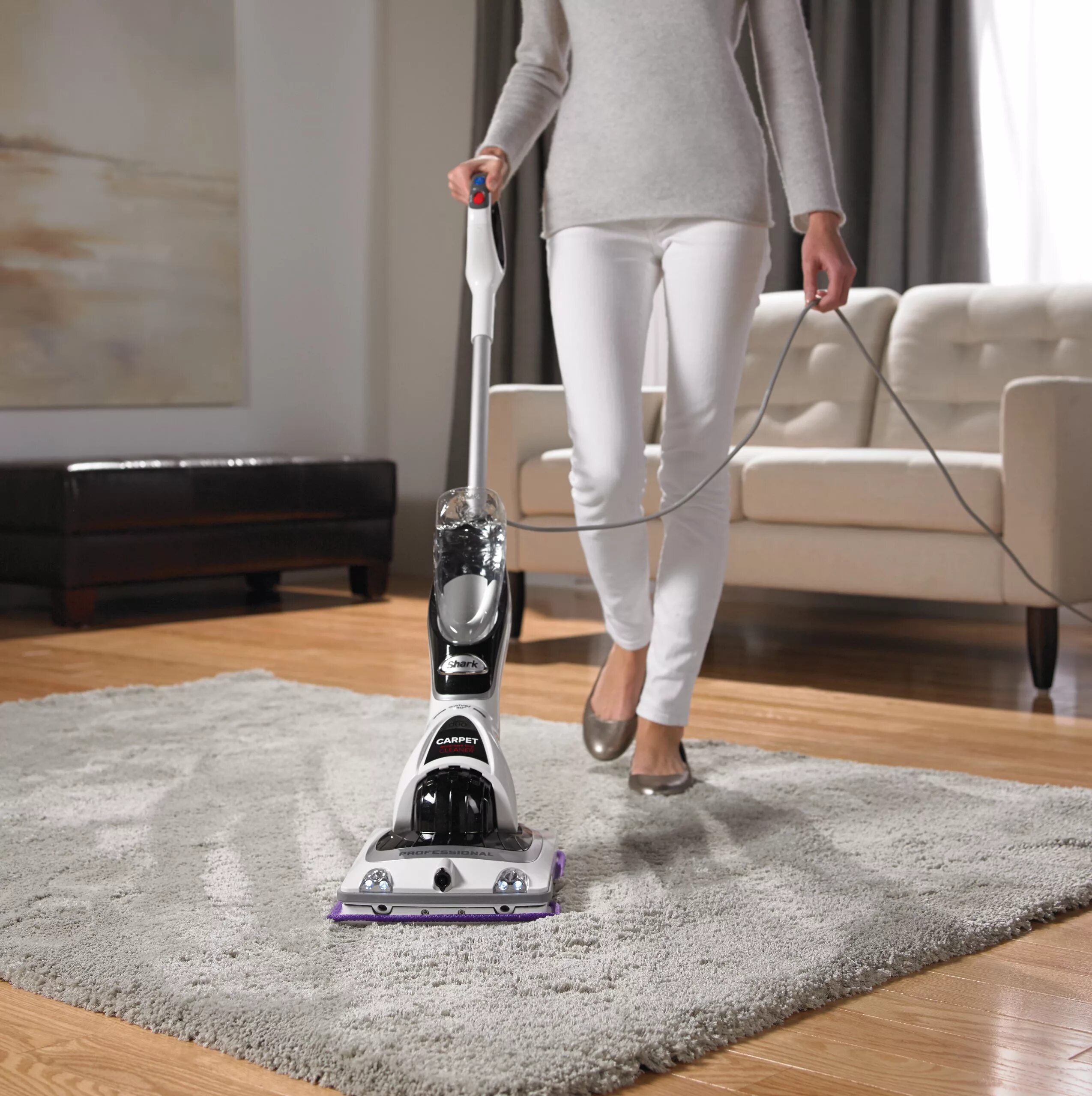 Пылесос floor cleaner. Пылесос на ковре. vacuum the carpet. floor cleaner пылесос. пылесос минимализм.