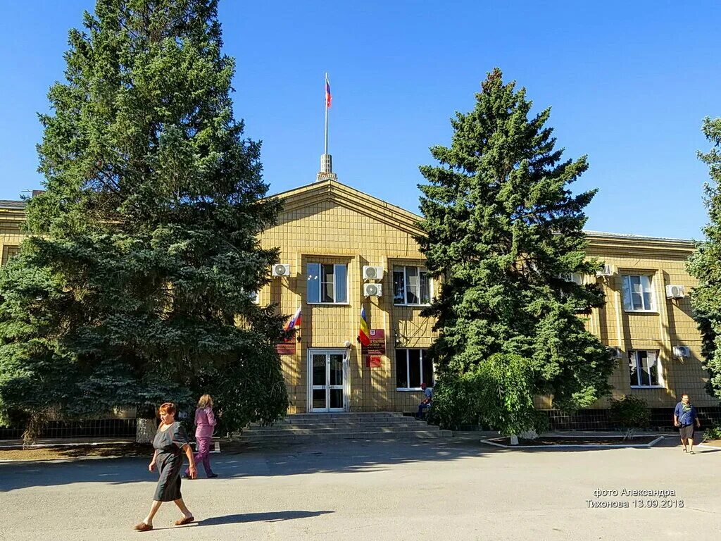 администрация дубовское ростовская область. памятник ленину в дубовке. погода дубовское на две недели. администрация дубовского района. х присальский дубовский район ростовской области.