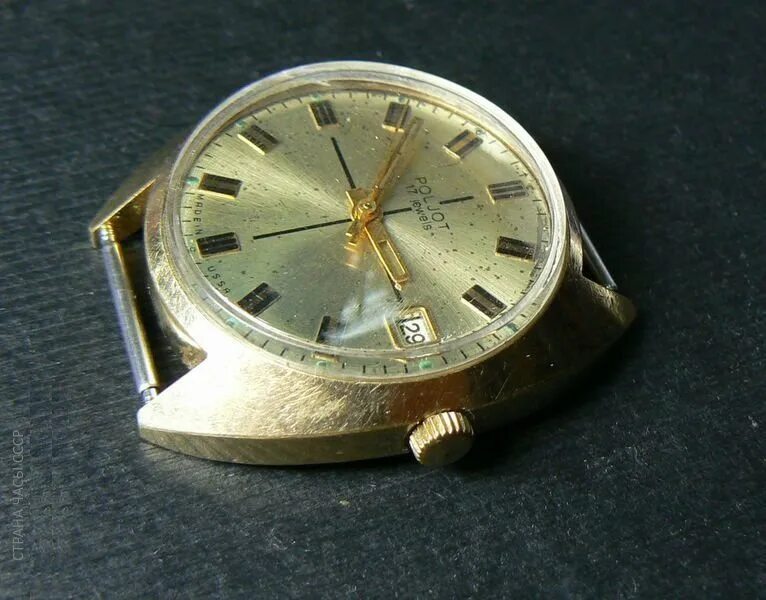 Золотые часы полет 17 камней. Часы poljot 17 камней позолоченные. Часы полет ссср 17 камней. Золотые часы полет 17 камней 583. Полет 17 камней , механизм 2628н.