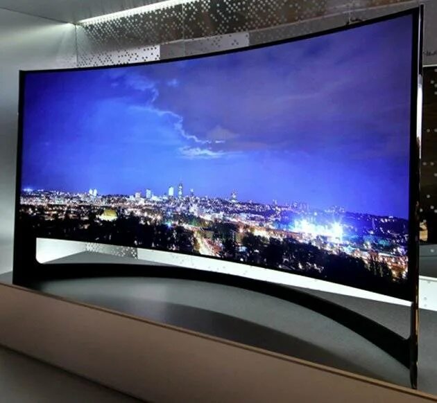 Найден новый телевизор. Телевизор самсунг 105 дюймов. Телевизор самсунг изогнутый экран. Самый большой телевизор Samsung 110 дюймов. Самсунг плазма 120 диагональ.