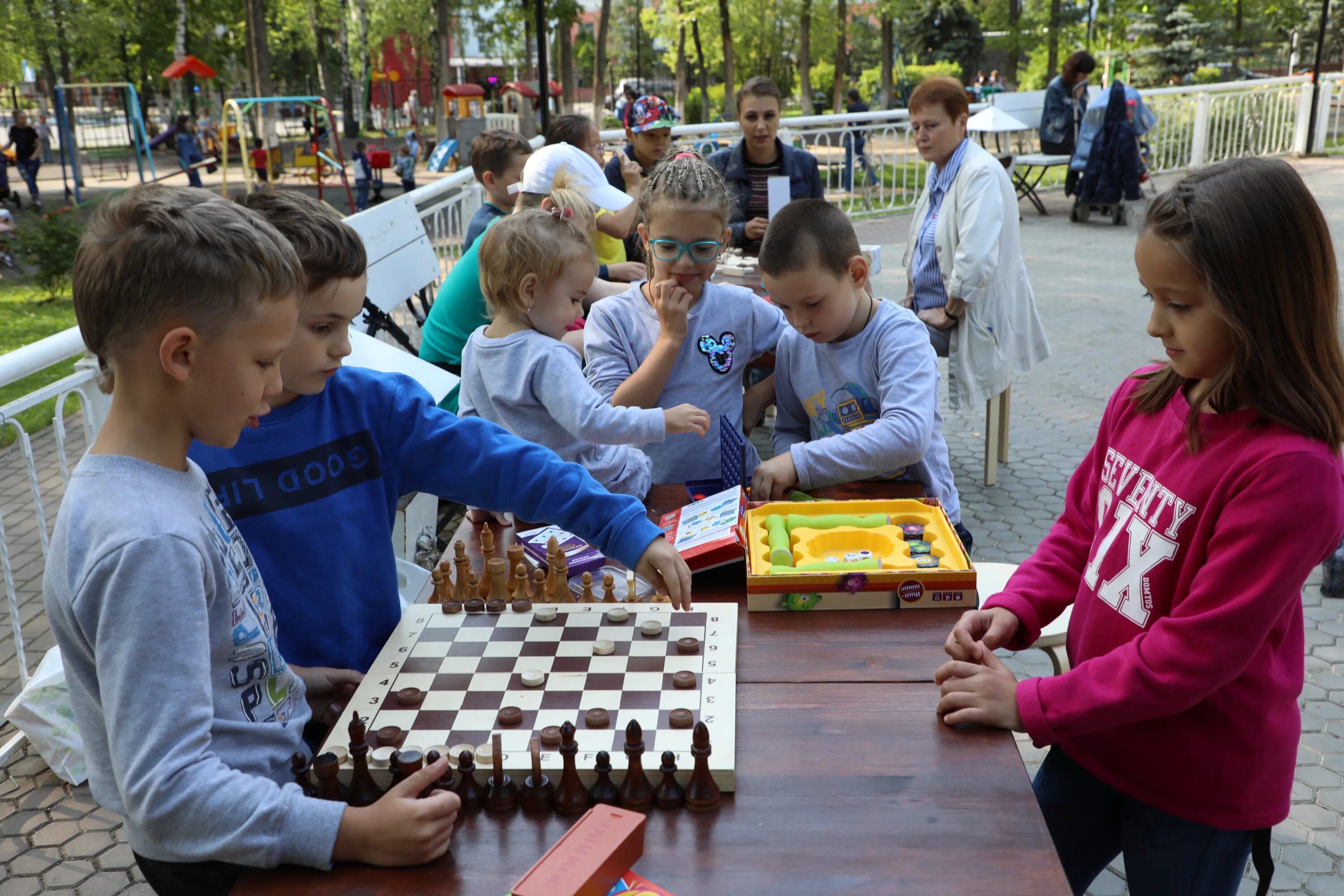 баскетбольная команда кристалл. лыткарино игра. олимп домодедово 2010. мордаков баскетбол. сад 258 дельфинчик новосибирск.
