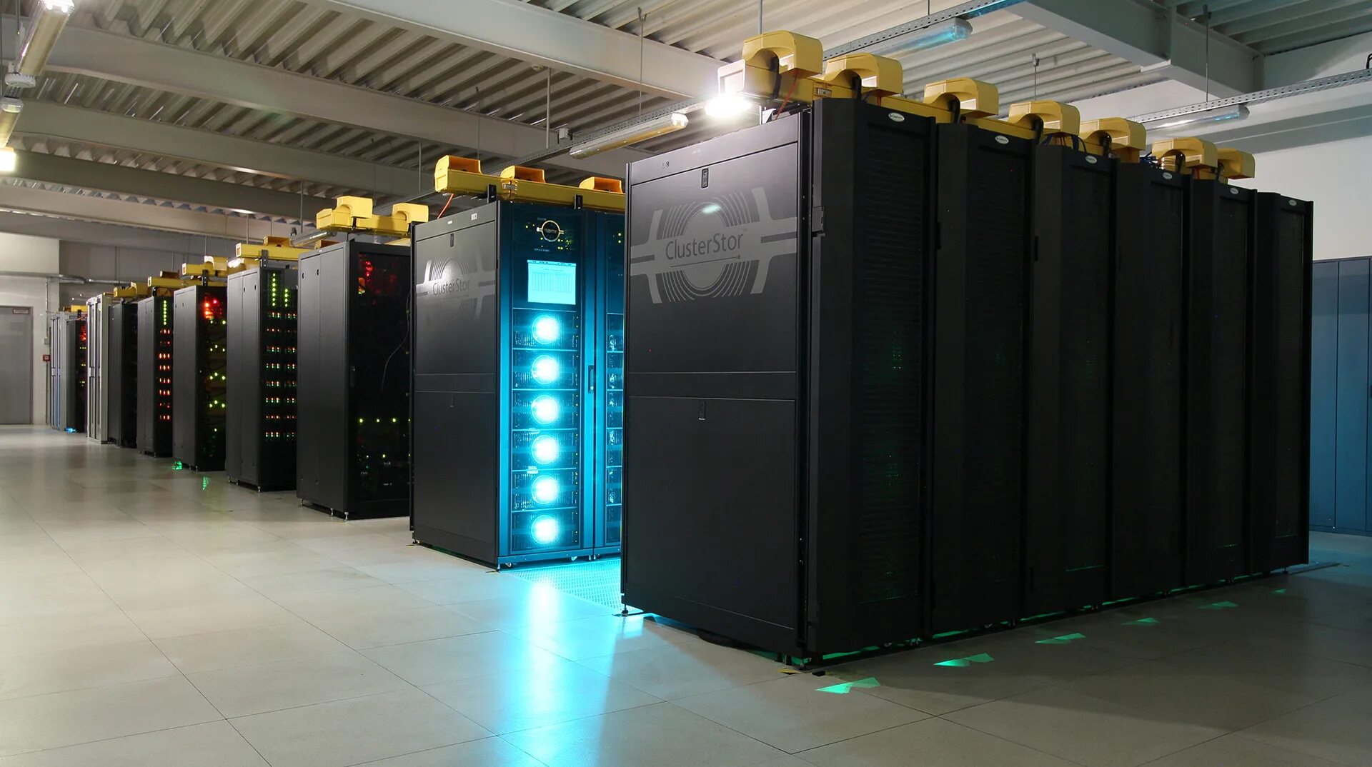 Открой самый мощный. Intel IPSC/860 суперкомпьютер. Гёко суперкомпьютер. Край Икс суперкомпьютер. Суперкомпьютер atos.