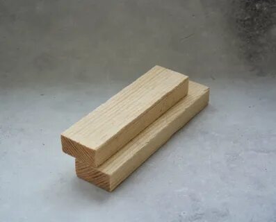 Деревянный брус размером 10