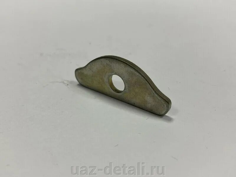 1007134 камаз. Пластина болта коллектора. Шайба стопорная камаз. 740. Фиксатор коромысла камаз.