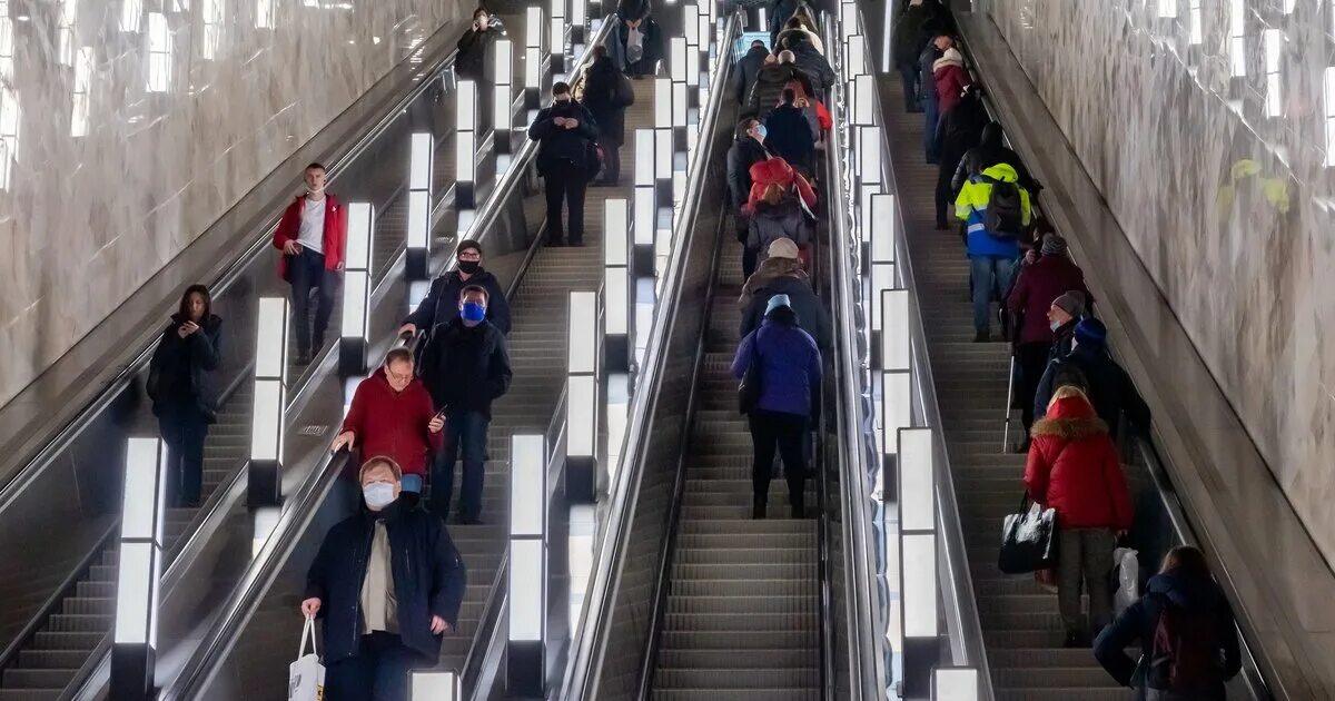 Откроют в 2025. Ржевская станция метро эскалатор. метро выхино эскалатор. метро 2025. открытие станции метро москва мероприятие.