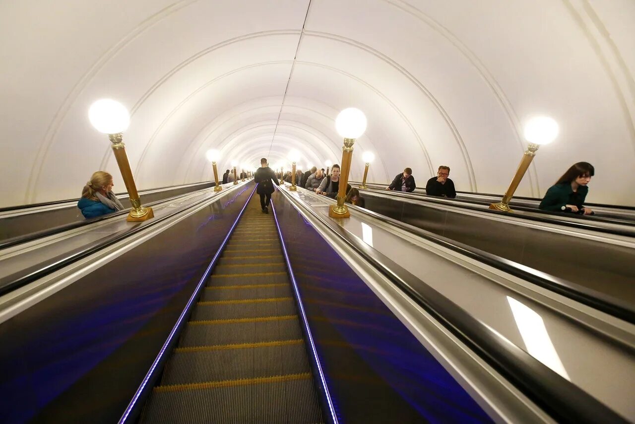 Шоссе энтузиастов линия метро. Шоссе энтузиастов линия метро