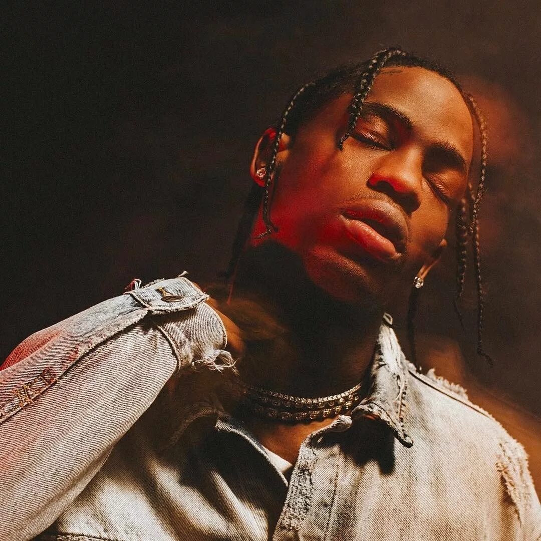 Nhn'dbdc crjn. Трэвис скотт 2019. Travis scott 2008. Travis scott лицо. Nhn'dbdc crjn.