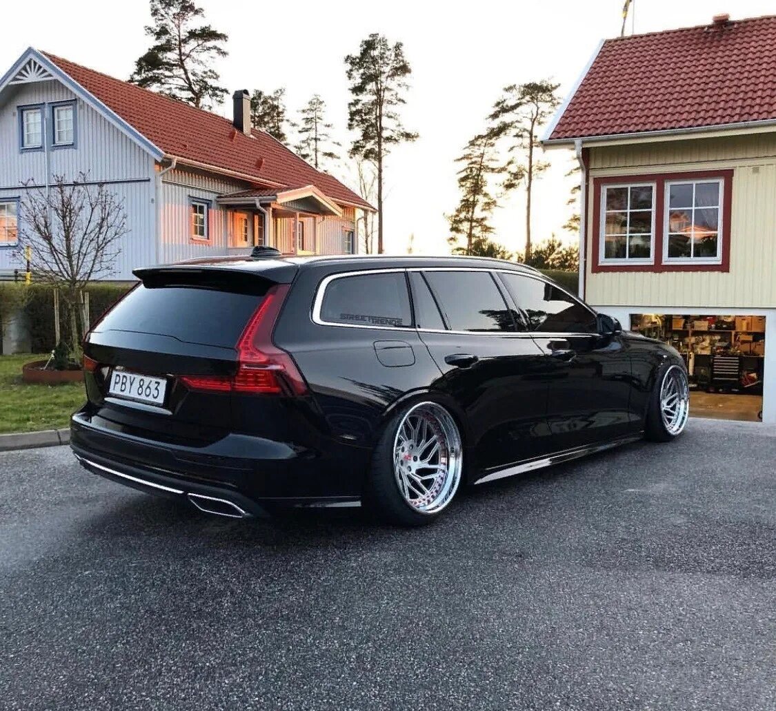 Тюнинг универсала фото. Volvo v90 стенс универсал. Volvo v90 stance. Volvo универсал v60. Volvo s90 универсал stance.