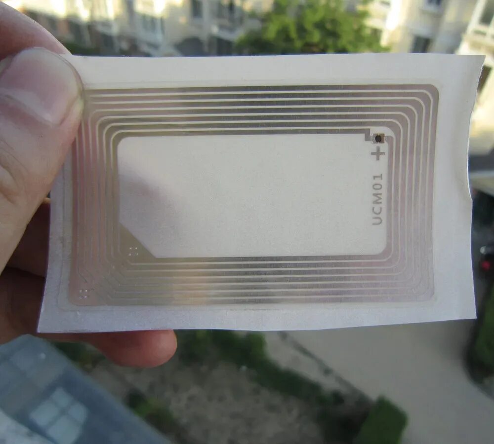 РФИД чип. Радиочастотные метки RFID. Транспондер RFID метка. RFID-метки — микрочипы.