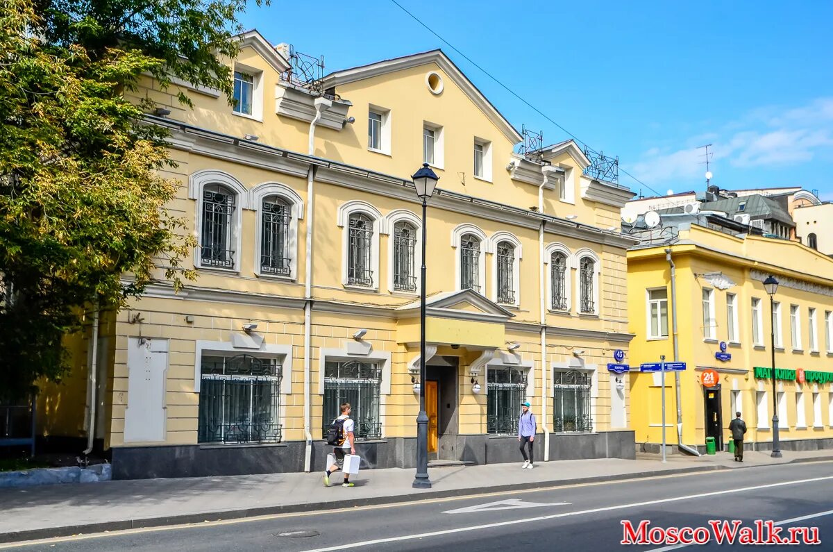 ул. чистые пруды, ул. покровка 27. покровский женский монастырь гостиница. ул покровка 43 стр 1.