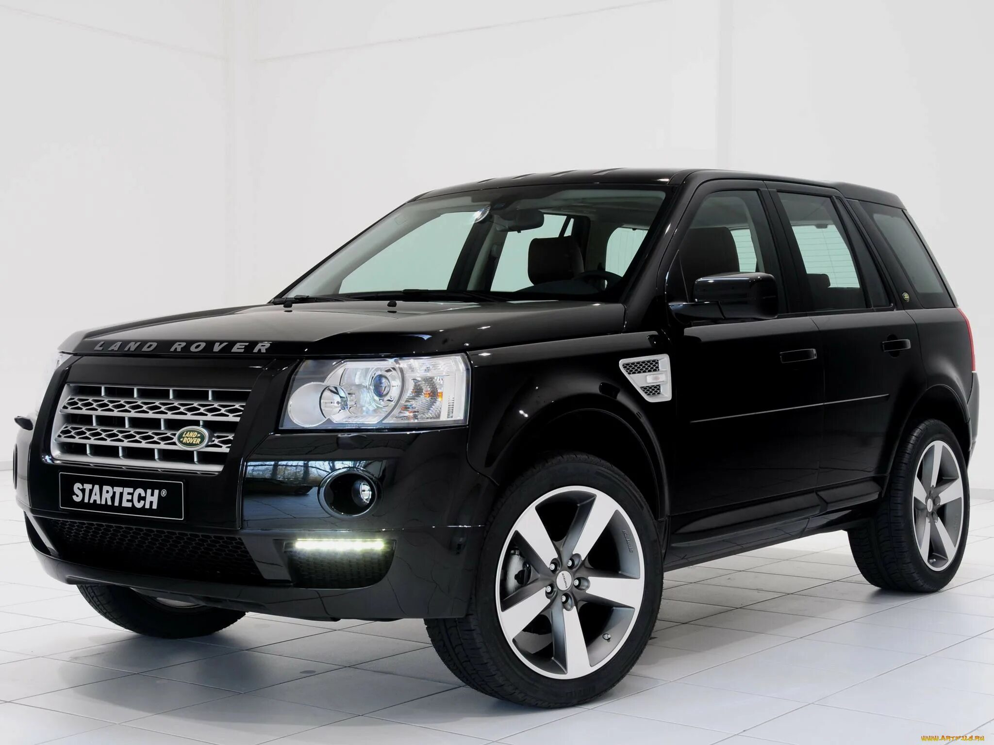 Купить ленд ровер фрилендер москва. Land Rover Freelander 2. Ленд Ровер Freelander 2. Ленд Ровер Фрилендер 2015. Лендровир Фрилендер 2.