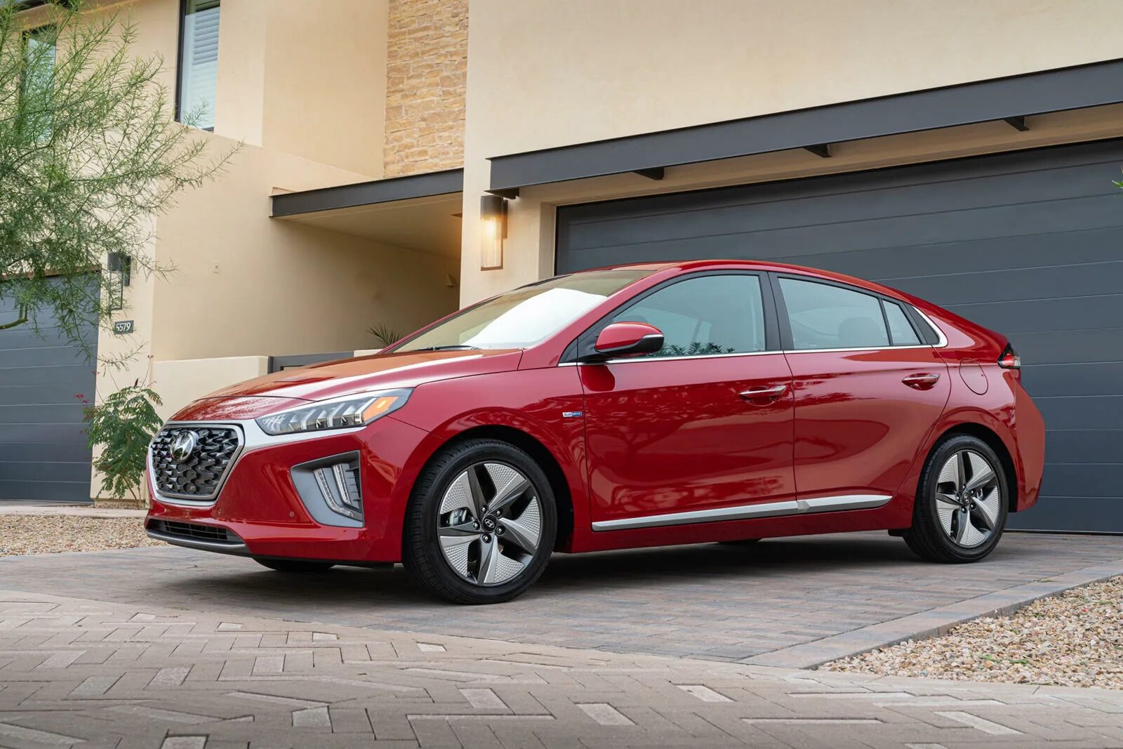 Hyundai ioniq hybrid 2019. Hyundai kona hybrid 2019. Hyundai sonata 2014. Hyundai ioniq 2017. Hyundai ioniq hybrid.