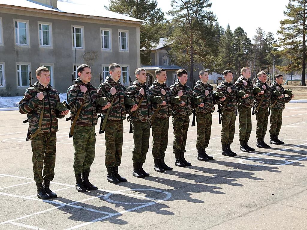 Части фотки. Кадетский корпус Усолье Сибирское. Усольский Гвардейский кадетский корпус. Кадеты Усолье-Сибирское. Усолье-Сибирское военный кадетский корпус.
