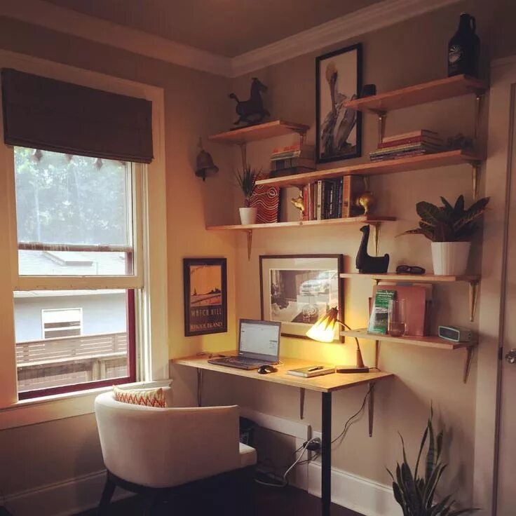 И сделать его уютным и. Cozy workplace. уют в офисе идеи. как сделать уют в кабинете на работе.