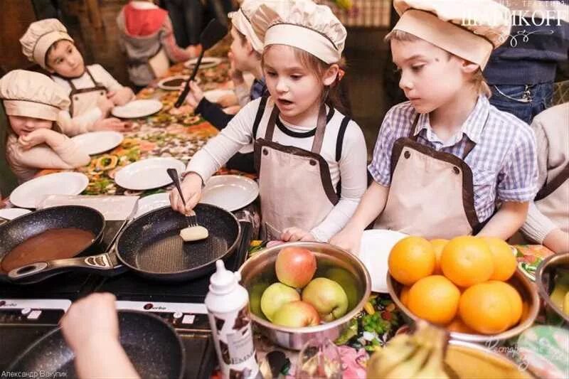 Кружки кулинарии для детей. Кружок по кулинарии в детском саду. Мастер класс по кулинарии для детей. Кружок кулинарии в школе. Кулинарная школа мастер-класс.