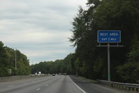 File:Interstate 475 rest area 19 1 mile.jpg - Wikimedia Commons