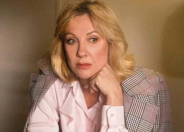 Я боюсь стареть": Елена Яковлева высказалась о пластических операциях - лайфстай