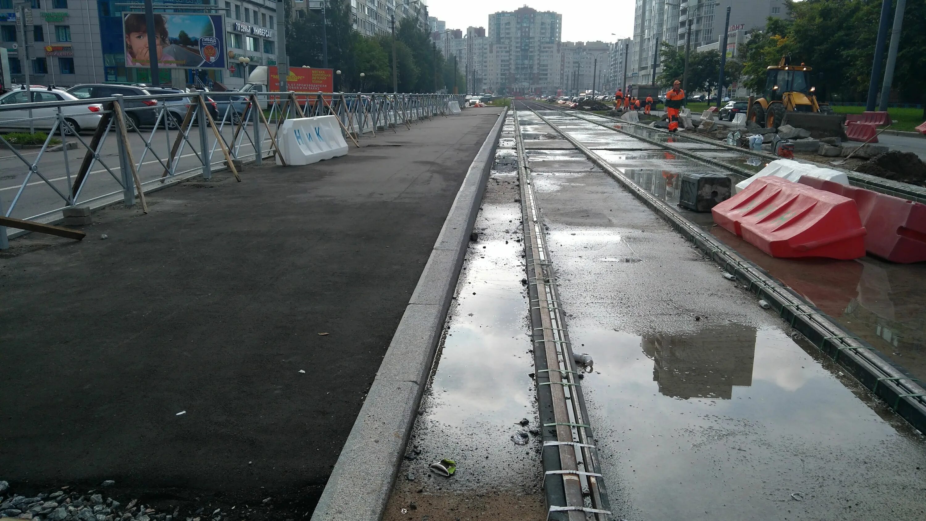 трамвай лётчика пилютова.