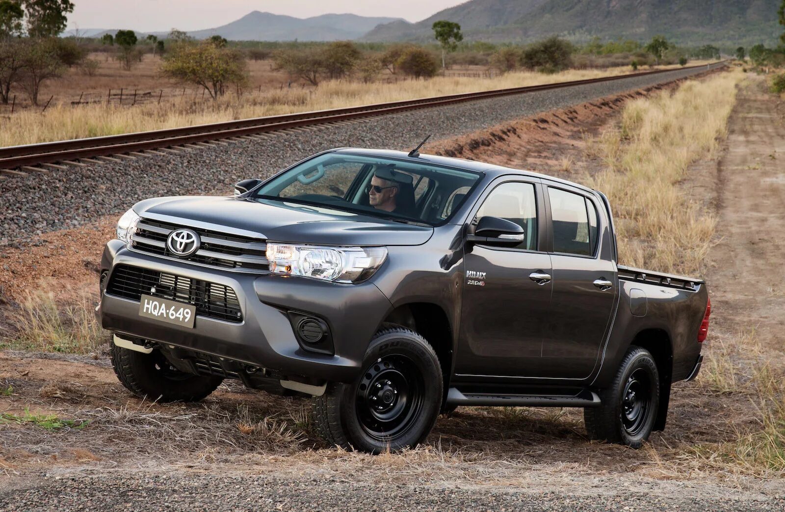 Toyota hilux пикап. Toyota Hilux 2015. Toyota Hilux 2016. Toyota Hilux 2017. Toyota Hilux пикап 2017.