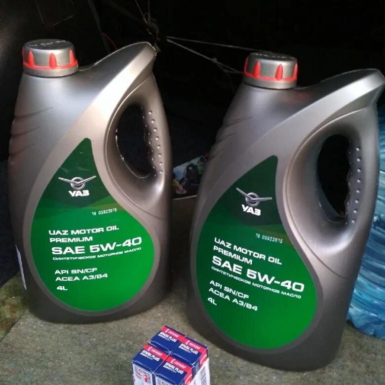 Какой масло в двигатель на уаз. Масло моторное уаз motor oil premium 5w-40. uaz motor oil premium 5w-40 api sn. масло уаз 5w40 артикул. 000101004054002 масло моторное uaz motor oil premium 5w-40, 4л.