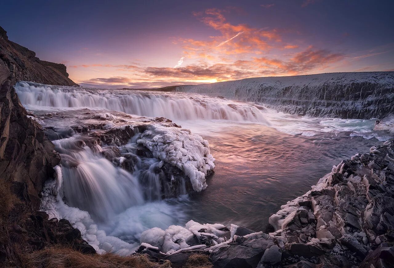 Картинки самых. Гюдльфосс Исландия. Водопад Гюдльфосс. Водопад Gullfoss Исландия. Золотой водопад Гюдльфосс Исландия.