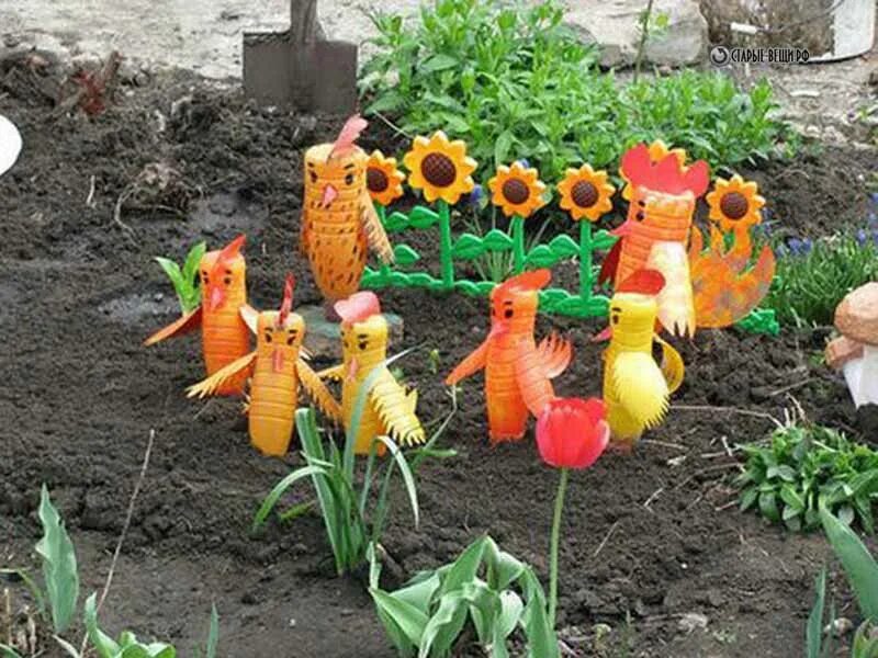 цыплята из пластиковой бутылки. птицы из бутылок для сада. цыплята из пластиковых бутылок. цыплята из пластиковой бутылки. украшения для сада из бутылок.