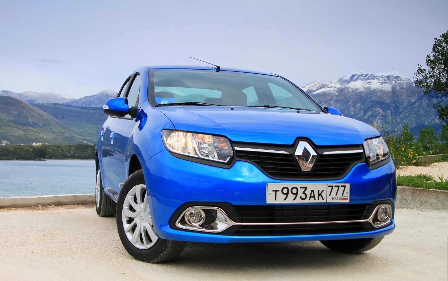 Рено логан renault. Renault Logan 2. Ренаулт Логан 2. Рено Логан 2023г. Рено Логан 2 поколение 2015.