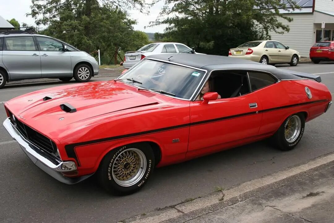 Ford falcon wagon 1970. Ford falcon 500. Ford xb falcon 1974. Ford falcon 500. Falcon 500.