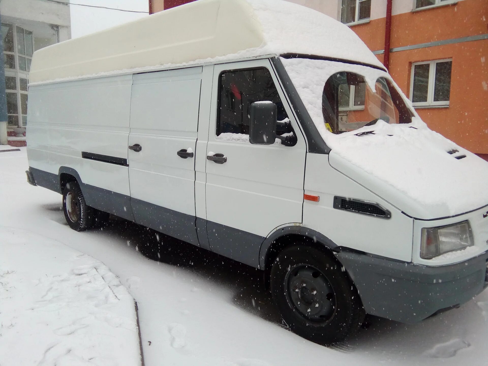 Ивеко дейли 2.5. Ивеко Дейли 2. Iveco Daily (2g). Ивеко Дейли 1998 год отзывы. Ивеко Дейли отзывы владельцев.