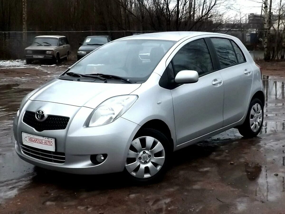 Ярис 1.3. Toyota Yaris 2007. Toyota Yaris 1.3 at, 2007,. Toyota Yaris 2. Тойота Ярис 2 2007.