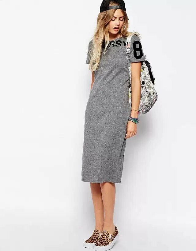 прямое платье ниже колен. прямое платье ниже колен. прямое платье ниже колен. повседневное платье приталенное. светлое платье.