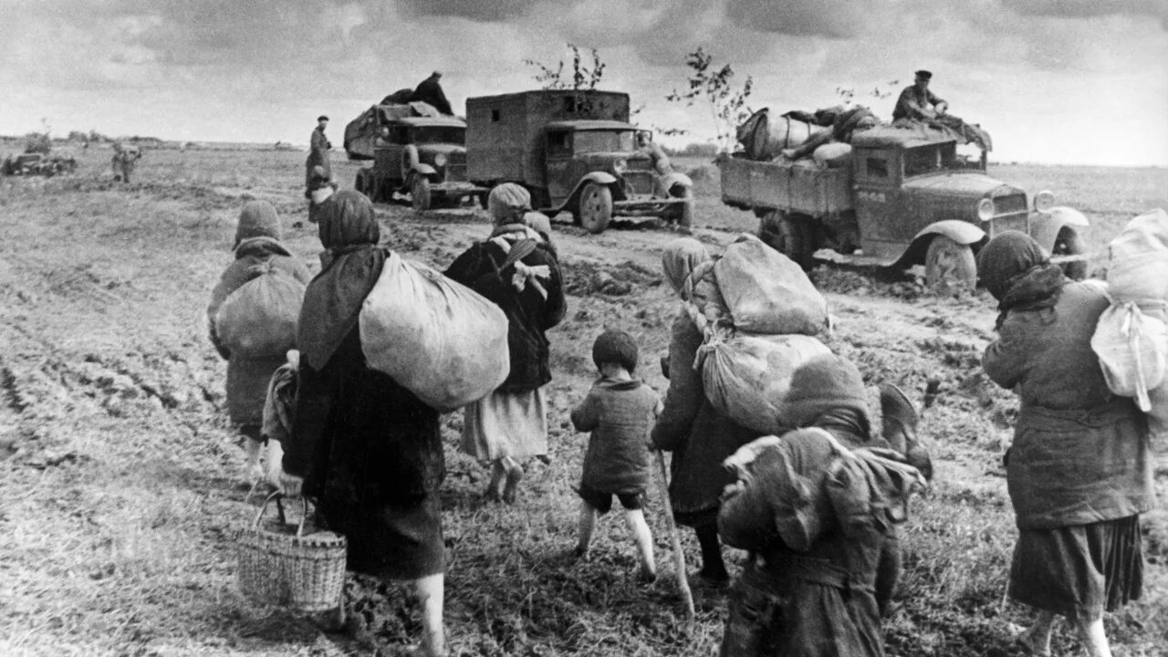 Жизнь в состоянии войны. Фотохроника войны 1941-1945. ВОВ лето 1941.