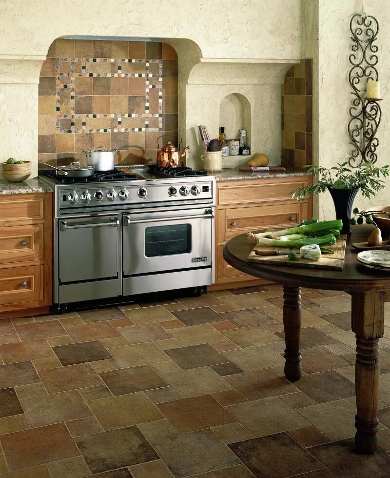 Серая плитка на фартук для кухни. Кухня под плитку. Кухня под плитку. Кухня под плитку. Плитка на кухню на пол.