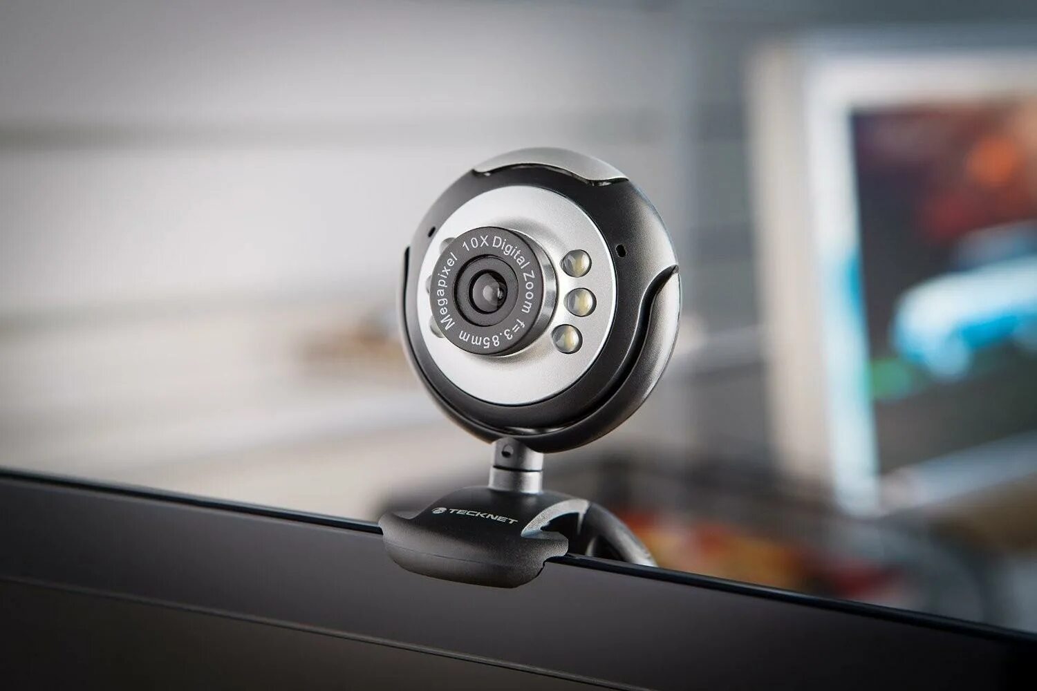 Game cam. Logitech quickcam v-uas14. веб-камера technoteks np-59mc. веб камера для ноутбуков. эебкамера на компьютере.