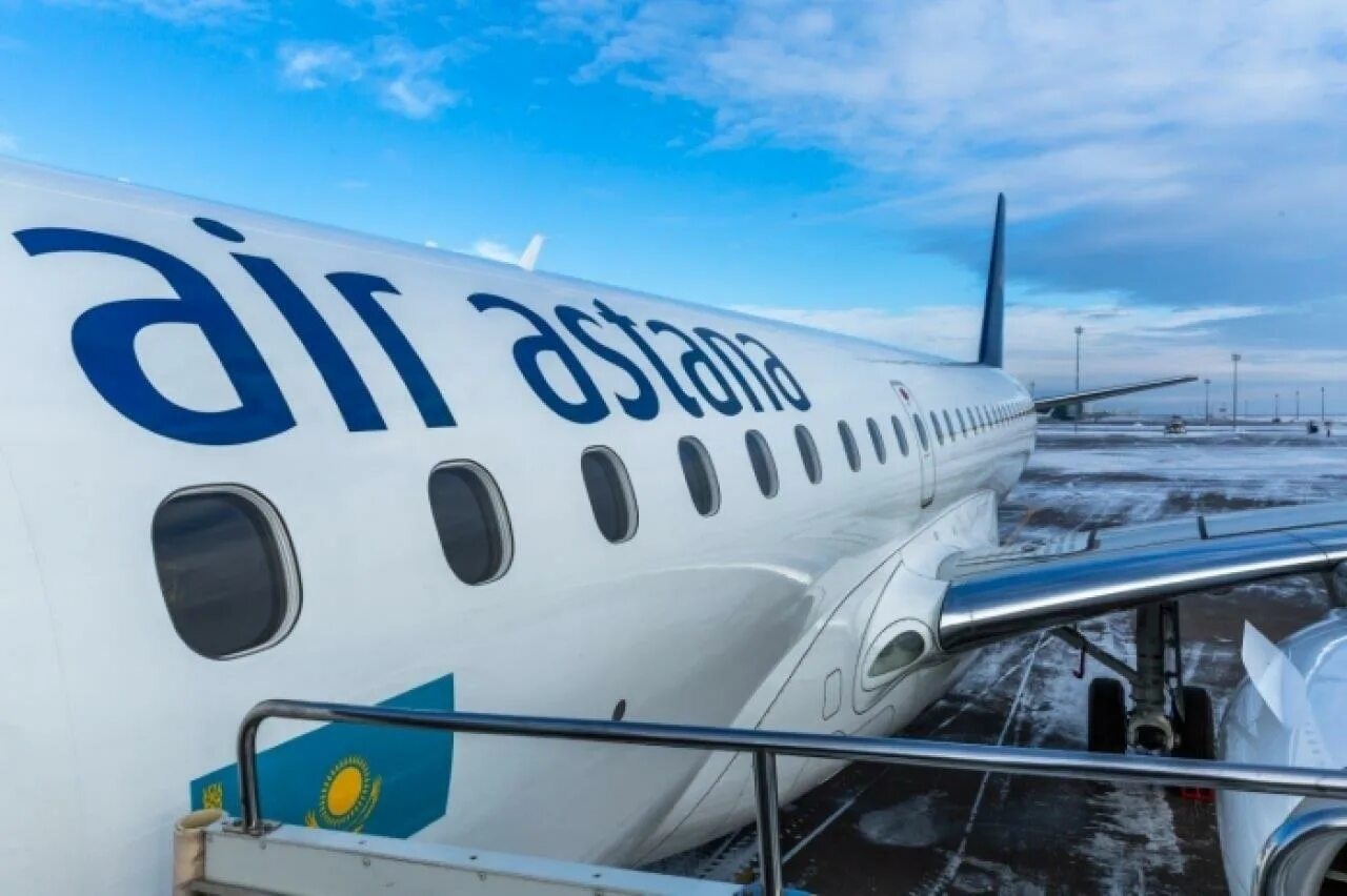 Айр казахстан. Самолеты авиакомпании Air Astana. Air Astana прекращает полеты. Самолет Эйр Астана. Астана с самолета.