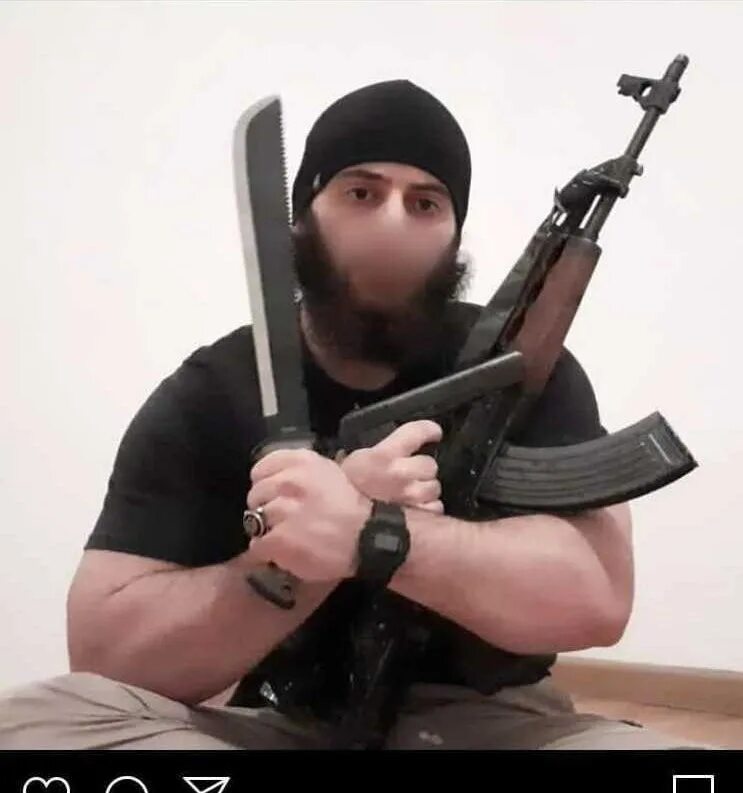 Видео от первого лица террориста с ножом. Террорист.